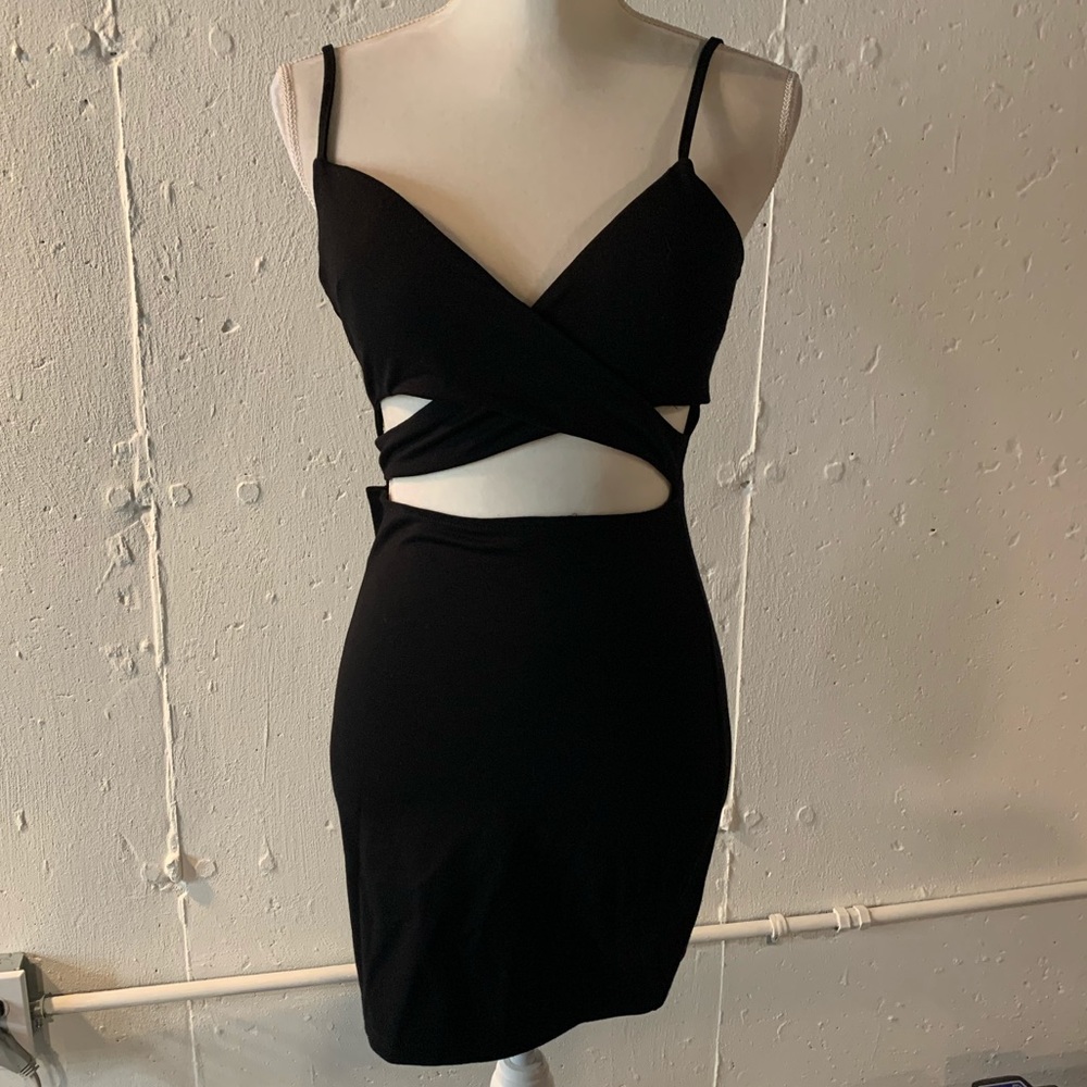 Super sassy Windsor black dress work once